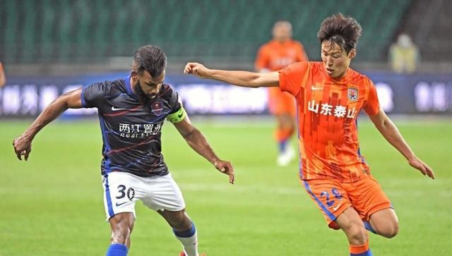 游体育官网-冲刺阶段阿贾克斯备战亚冠，完成体检细节曝光，话题不断，轮换策略成焦点