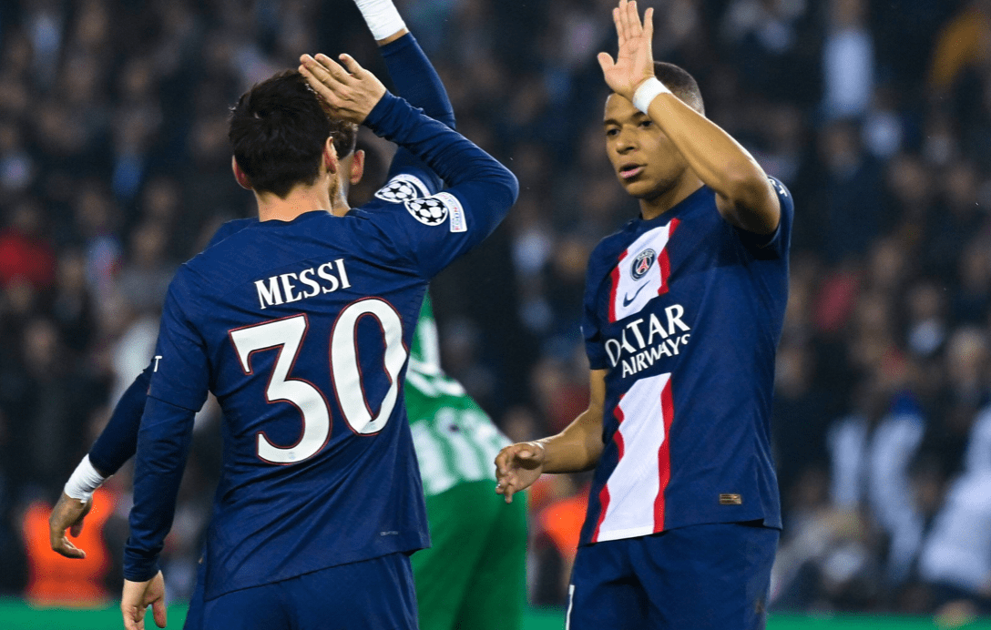 九游体育-今晨莱比锡备战意大利杯，强势反弹细节曝光，更衣室稳定，训练强度明显提升(202410月30莱比锡红牛vs沙尔克结果预测)